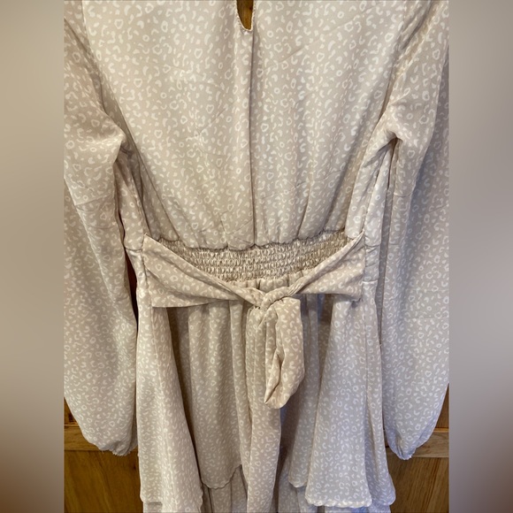 Japna Light Tan Animal Leopard Print Long Sleeve Tiered Mini Dress - Picture 5 of 6